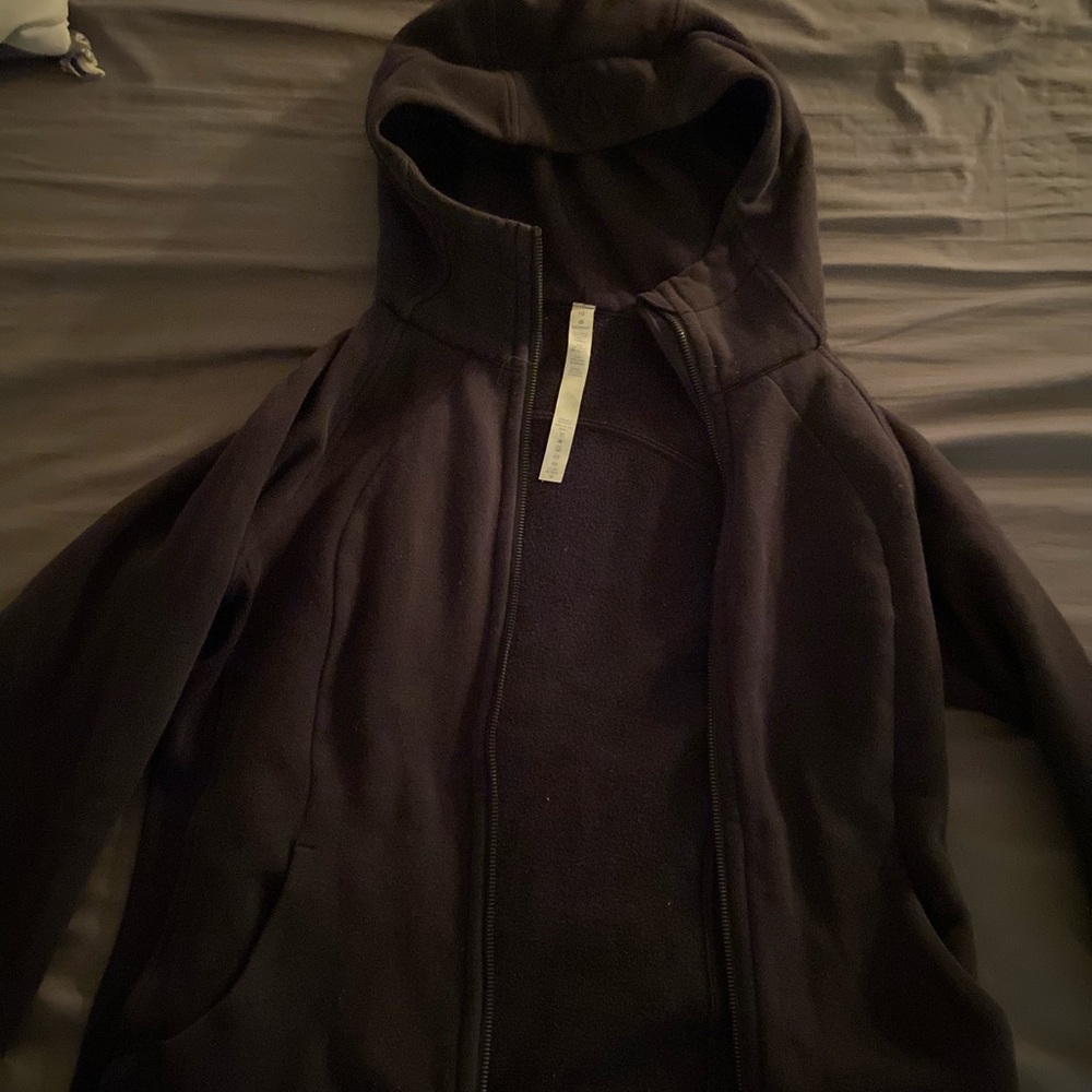 Black Lululemon zip up hoodie